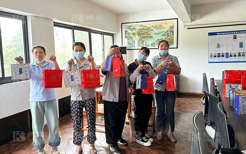 博康推出夏季防暑降温福利，为员工送清凉